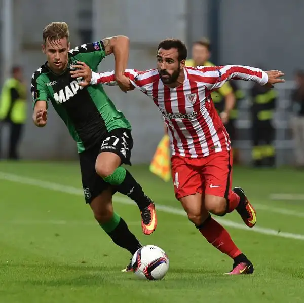 Nel match d'esordio in Europa League contro l'Athletic Bilbao gli uomini di Di Francesco compiono l'impresa e vincono 3-0. Decidono i gol di Lirola al 59', Defrel al 75' e quello di Politano all'81'.