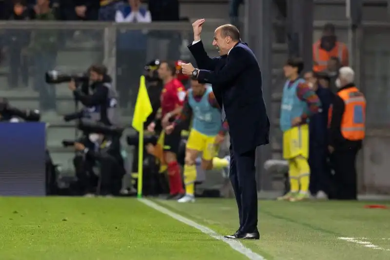 Allegri 6. Sbaglia formazione ma azzecca i cambi