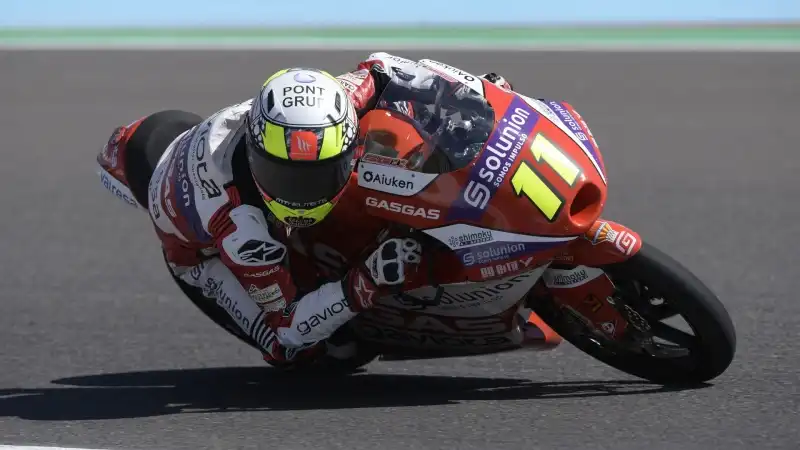 Moto3, a Portimao volata vincente di Garcia. Gara difficile per Andrea Migno e Dennis Foggia