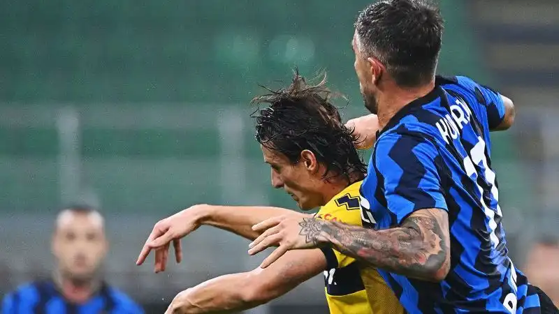 L’Inter va sotto di due gol ma riesce a recuperare: 2-2 con il Parma al Meazza.