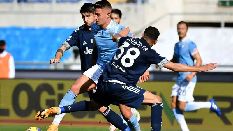 La Juve si fa raggiungere a tempo scaduto dalla Lazio: 1-1.