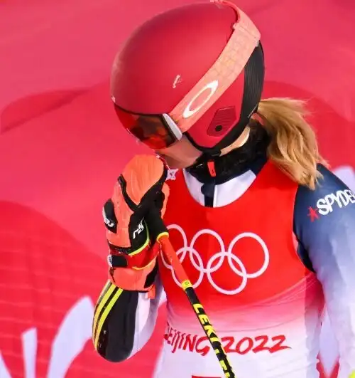 Mikaela Shiffrin in lacrime, il messaggio di Lindsey Vonn