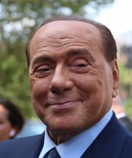 Silvio Berlusconi ricoverato all’ospedale San Raffaele. C’è attesa per il bollettino medico