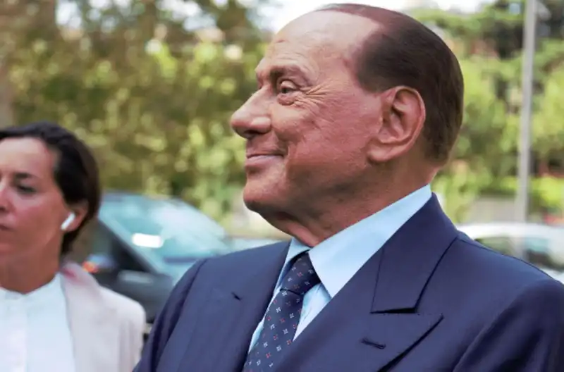 Berlusconi, bordate al Milan e a Ibrahimovic