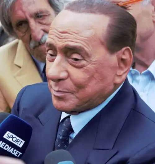Silvio Berlusconi tranquillizza tutti