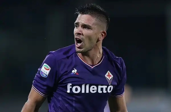 Simeone “sorpassa” Icardi: la Fiorentina vuole blindarlo