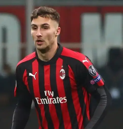 Milan, Simic al Frosinone