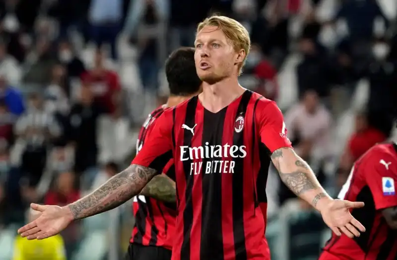 Milan, anche Simon Kjaer spaventa il Diavolo per il rinnovo