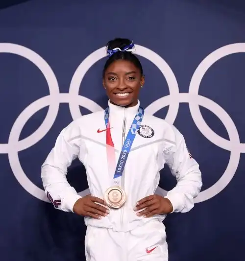 Tokyo 2020, Simone Biles: “Non siamo solo spettacolo”