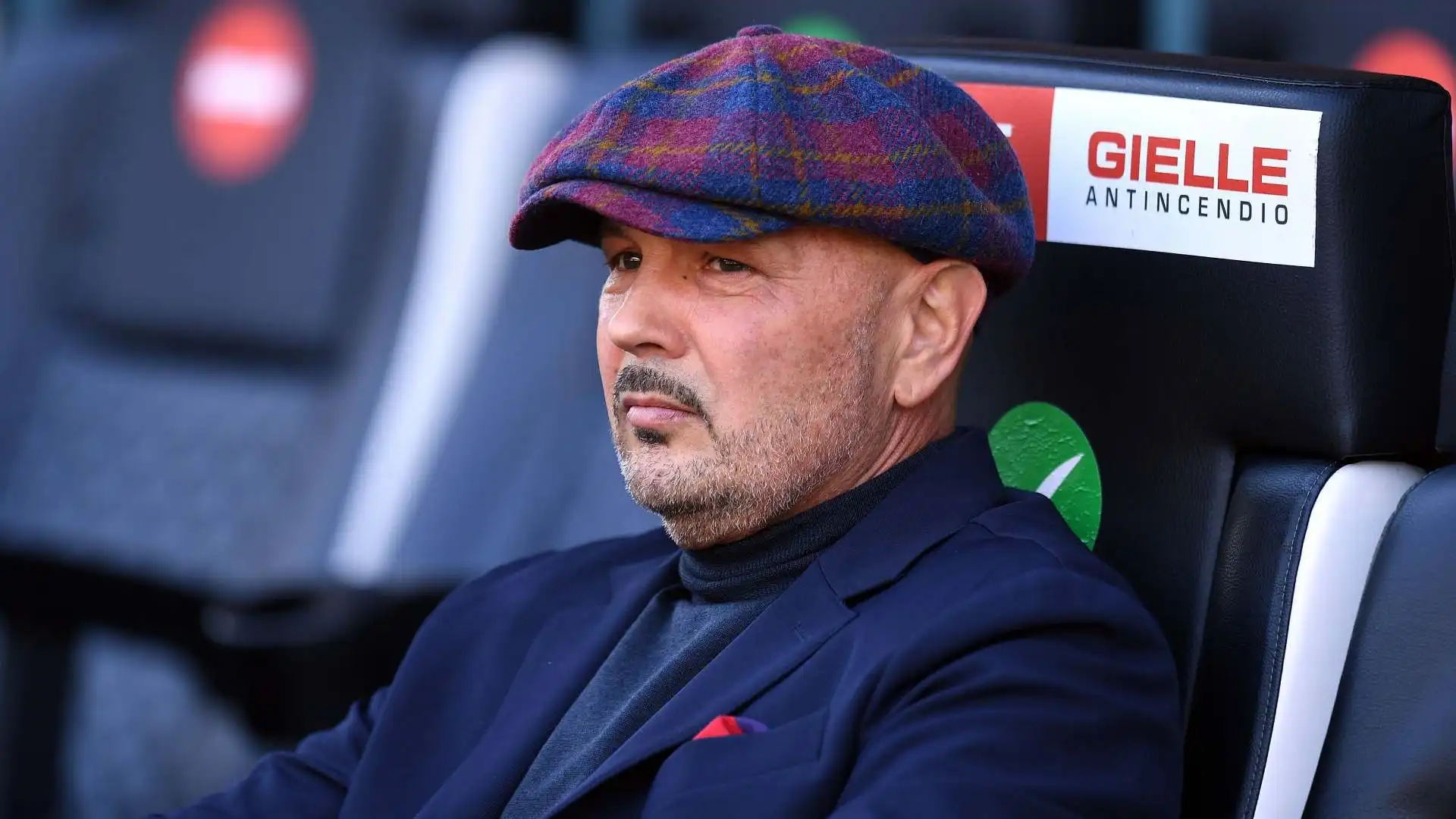 Il mondo del calcio ricorda Sinisa Mihajlovic a un anno dalla sua scomparsa. Le foto della sua carriera da allenatore