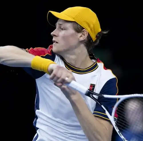 Jannik Sinner stritola Schwartzman e trionfa ad Anversa