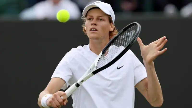 Jannik Sinner sull’addio di Roger Federer: “Lascia il mio idolo”