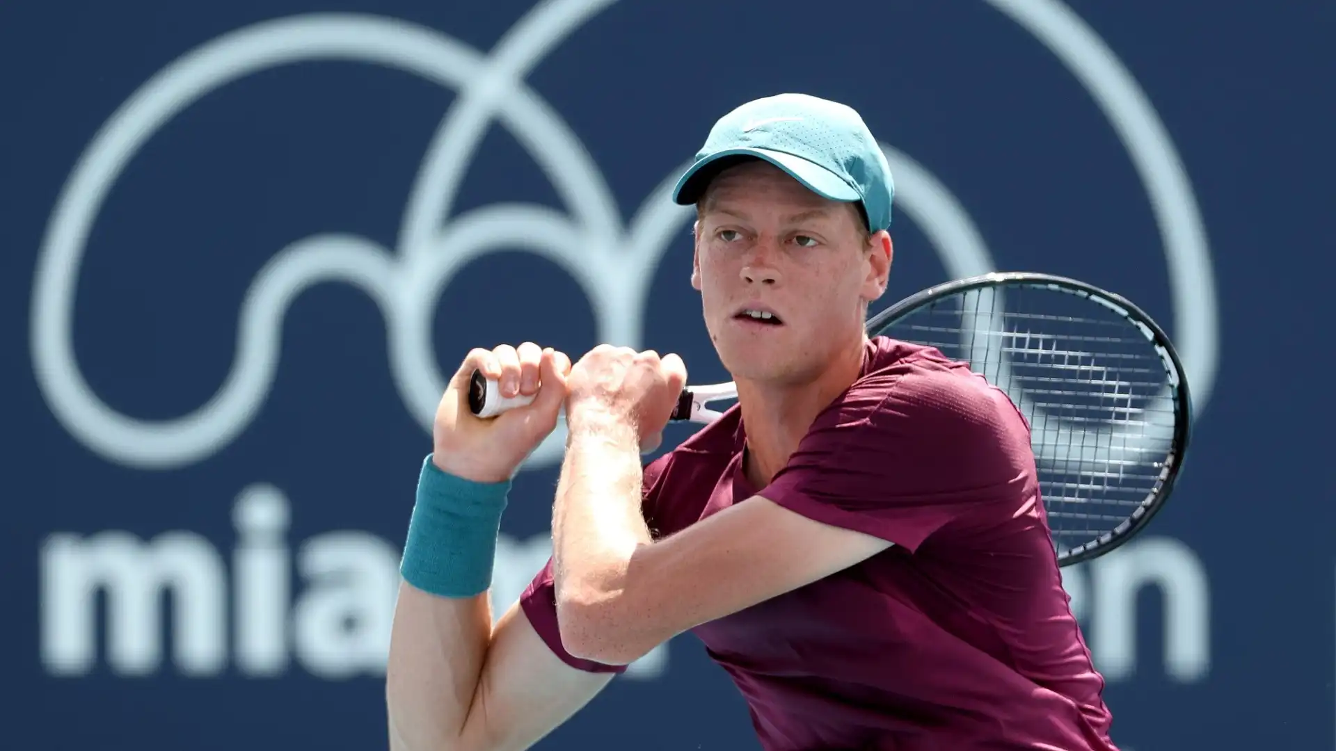 Jannik Sinner schianta Andrey Rublev e vola ai quarti a Miami