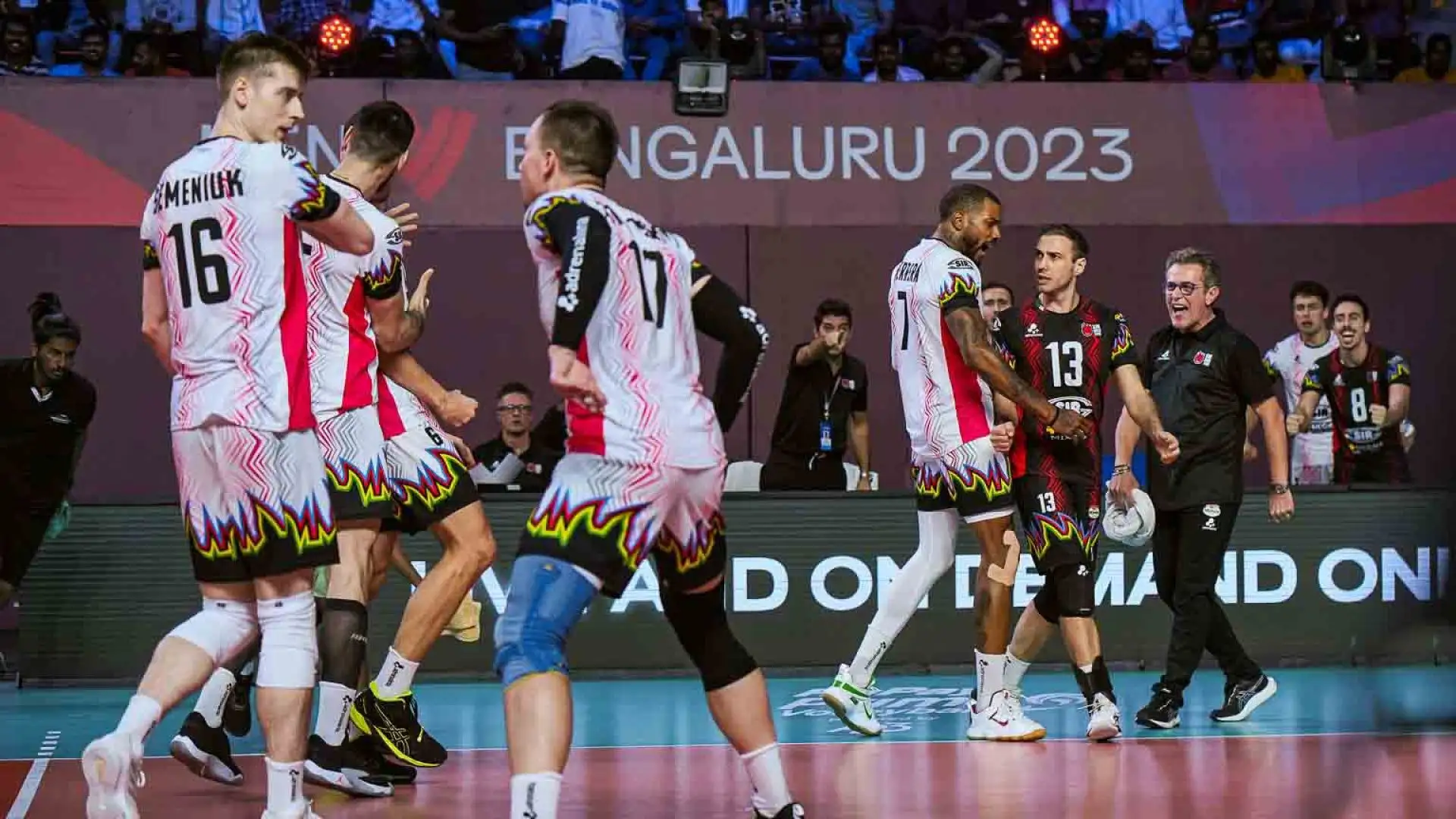 La squadra ha confermato il titolo conquistato lo scorso anno in Brasile, portando l'undicesimo trofeo nella bacheca della società.