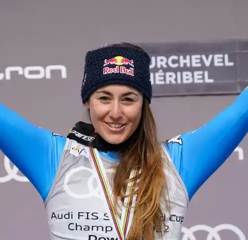 Sofia Goggia commossa dalla tenera dedica di una piccola tifosa