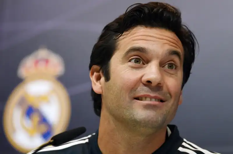 Real, Solari ironizza su Isco