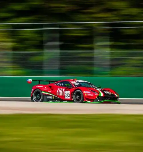 Sole e pioggia a Monza per l’International GT Open: le foto