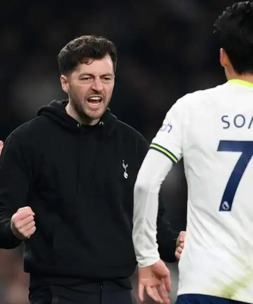 Son e il Tottenham riacciuffano il Manchester United: le foto