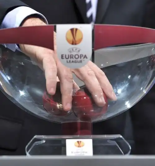 Europa League: Roma ok, dura per la Lazio