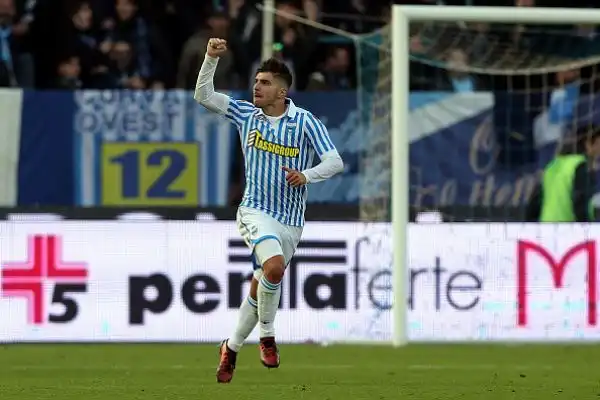 I viola riacciuffano nella ripresa gli estensi in vantaggio con Paloschi grazie a Chiesa.