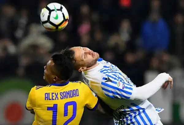 Si ferma dopo 12 vittorie consecutive la corsa dei bianconeri in campionato: al "Mazza" finisce 0-0.