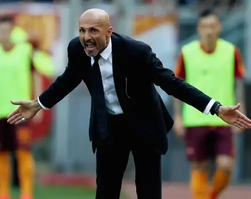 Spalletti: “Il numero 10 di Totti non va ritirato”