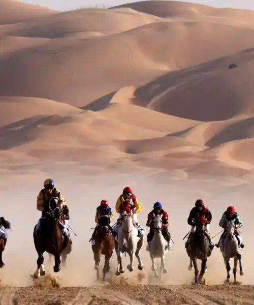 Spettacolo nel deserto: le immagini sono bellissime