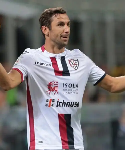 Darijo Srna saluta il Cagliari