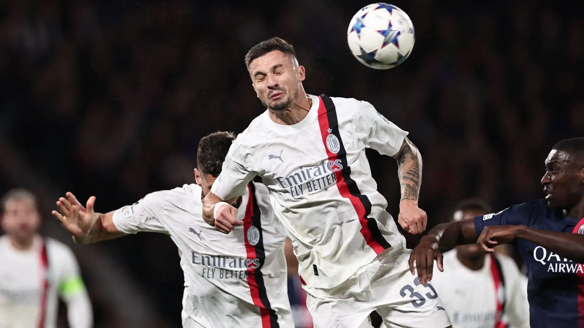 Pare che sia stato decisivo l'intervento di Edin Dzeko, connazionale di Krunic e bomber del Fenerbahce
