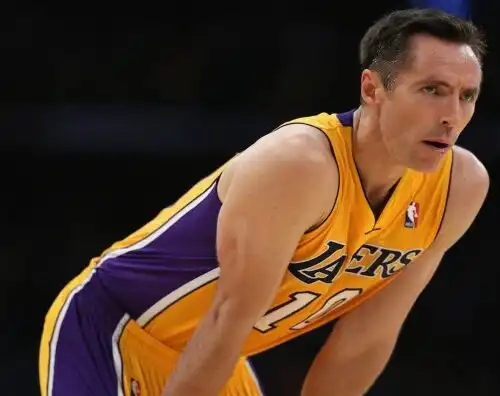 Steve Nash si dà al calcio