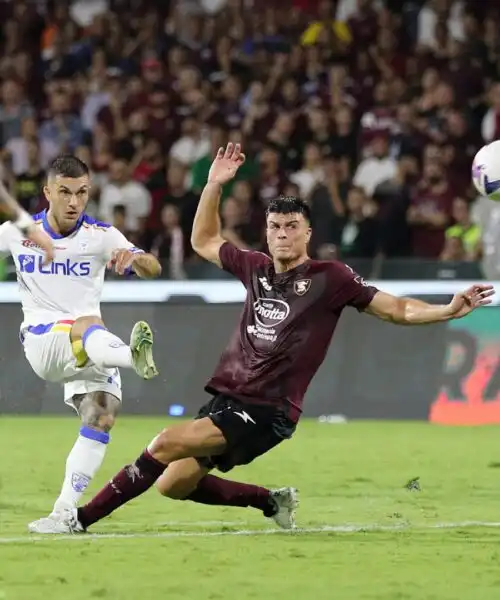 Prima gioia per il Lecce: Salernitana punita nel finale