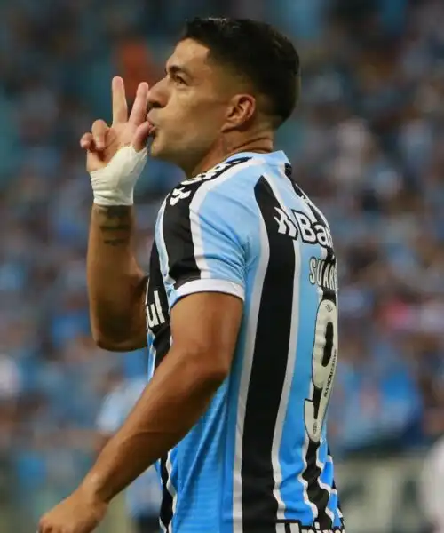 Gremio, Luis Suarez si presenta con una tripletta