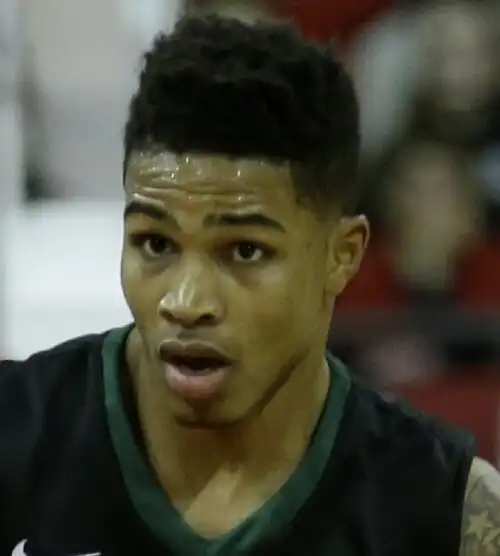 Sykes e Young, gran gesto per Avellino
