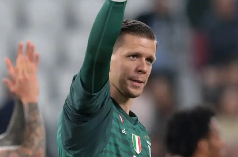 Intervento ok per Wojciech Szczesny