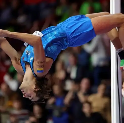 Gianmarco Tamberi, splendido bronzo ai Mondiali e omaggio all’Ucraina