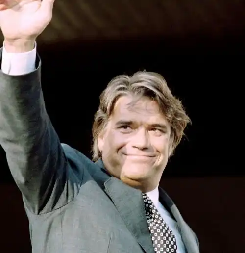 Marsiglia in lacrime, è morto Bernard Tapie