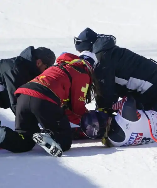 Tibia rotta per Stefanie Fleckenstein: le foto del pauroso incidente