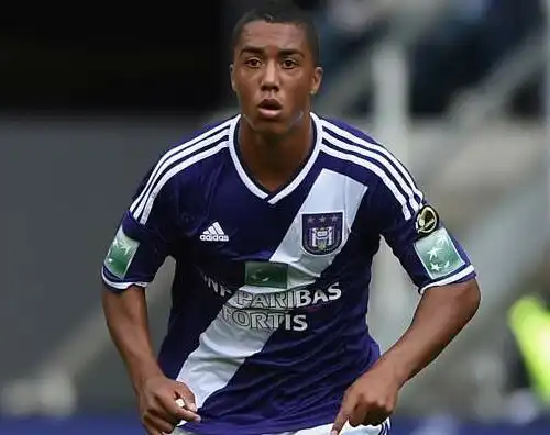 Juve, concorrenza inglese per Tielemans