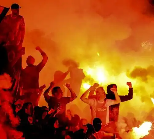 Tifosi in delirio: l’Ajax è campione. Le foto fanno il giro del mondo