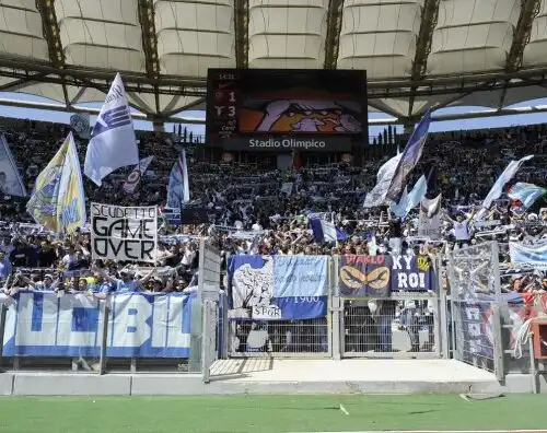 Lazio, tifosi in rivolta: “Rispetto o guerra”