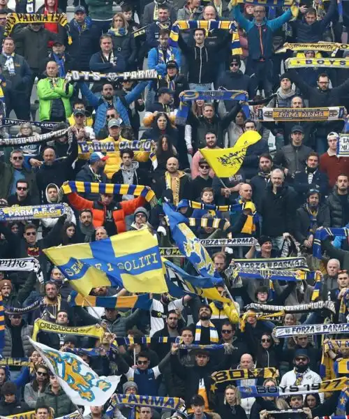 Parma, inizia la contestazione dei tifosi