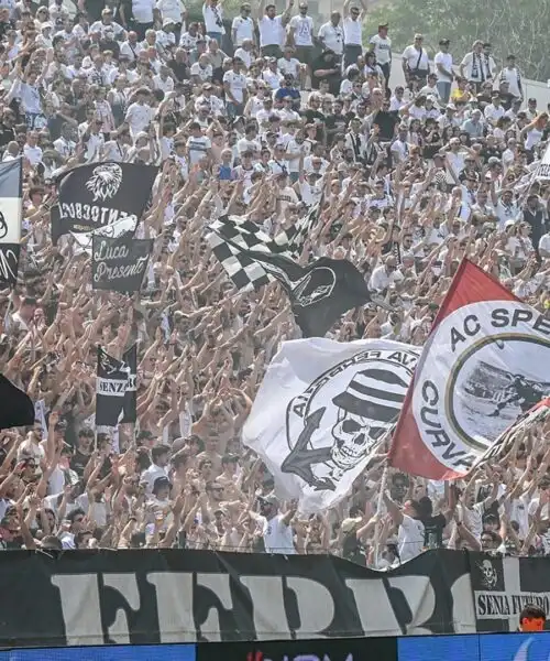 Serie B, lo Spezia piega il Bari nel finale