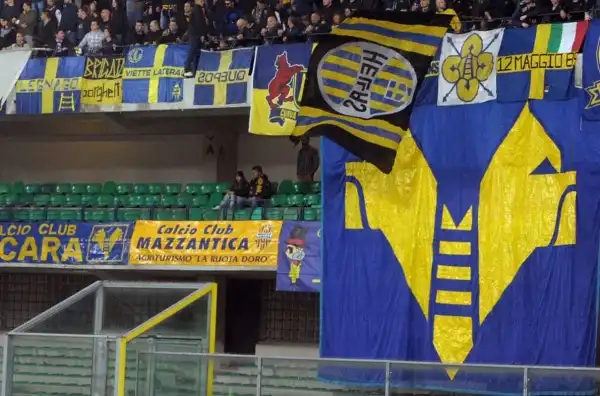 Il Verona espugna Crotone: 2-1