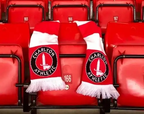 L’omaggio del Charlton al poliziotto ucciso a Londra