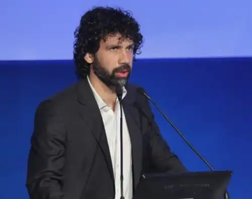 Tommasi: “Annullare il campionato è un’ipotesi”