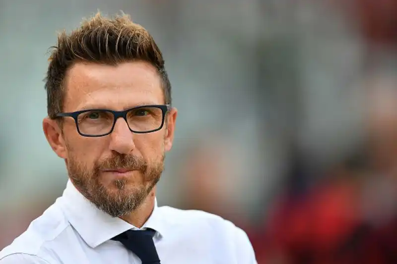 La squadra di Di Francesco, dopo aver colpito tre pali, esulta all'89' con un gioiello del bomber bosniaco, un palo anche per il Toro di Mazzari.