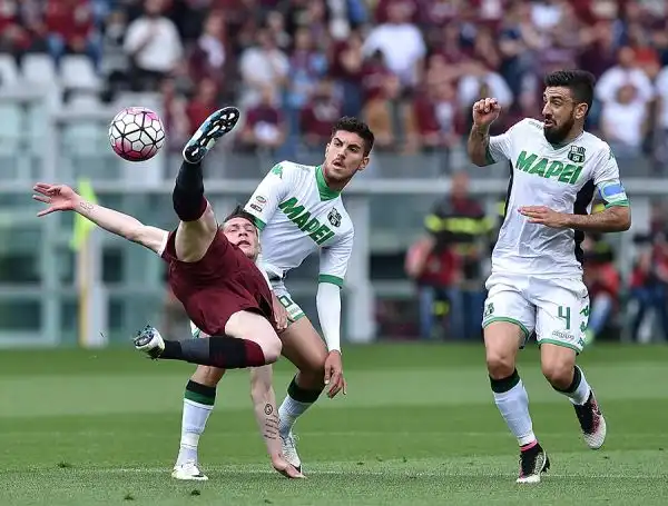 Nel giorno dell'inaugurazione dello stadio al Grande Torino il Sassuolo super i granata con i gol di Sansone, Peluso e Trotta e punta il sesto posto. Di Bruno Peres il gol del momentaneo pareggio.