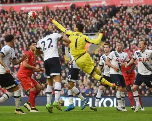Il Tottenham frena, goleade di City e Arsenal