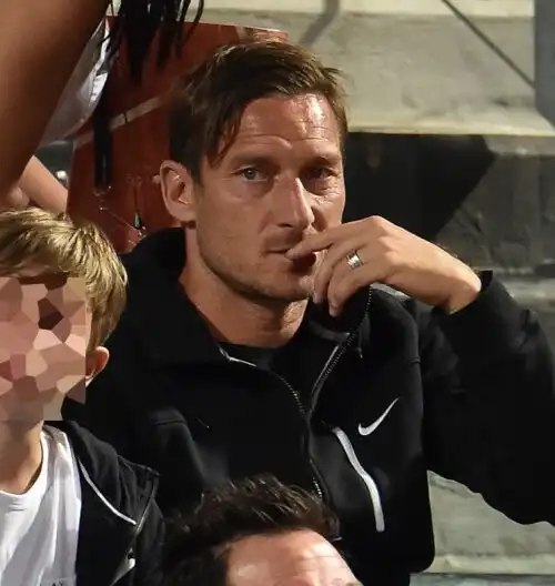 Totti durissimo con il Var: “Cosa c’è a fare?”