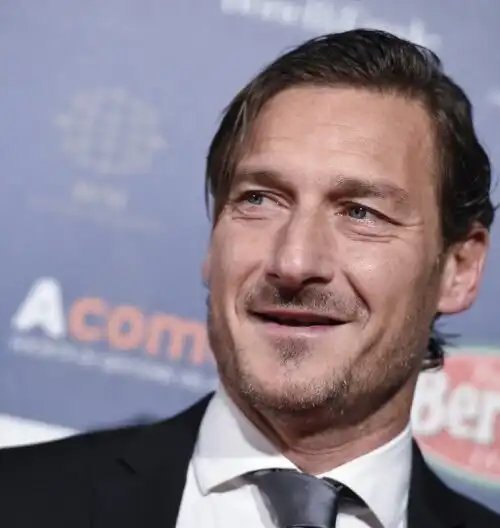 Roma, Totti esce allo scoperto su Antonio Conte